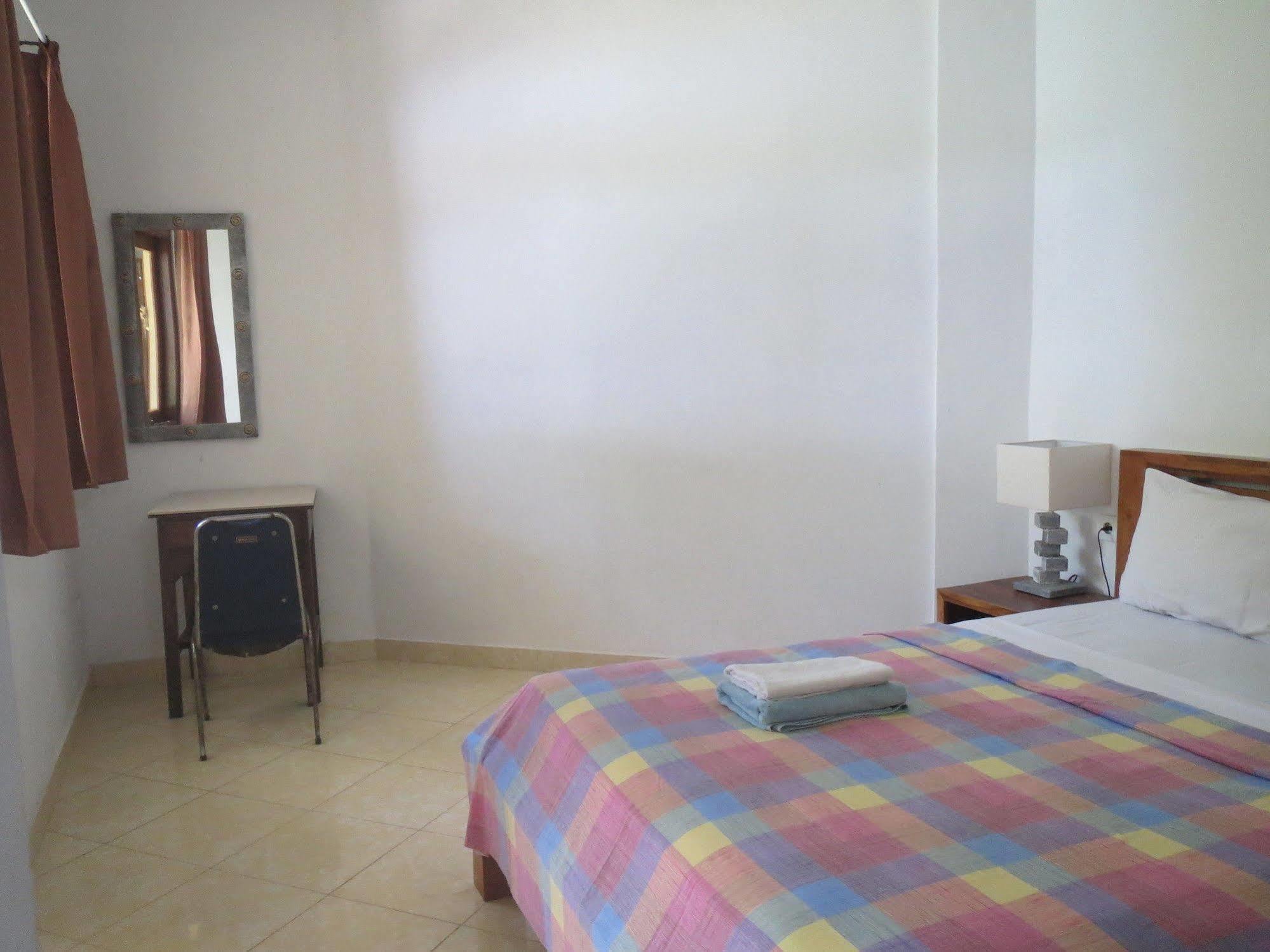 Amed Sari Beach Guesthouse Extérieur photo